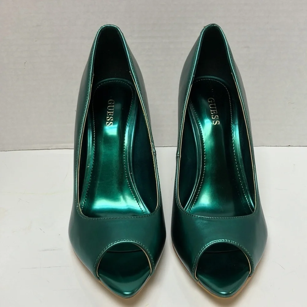 Guess green shoe size 6.5 - Picture 3 of 8